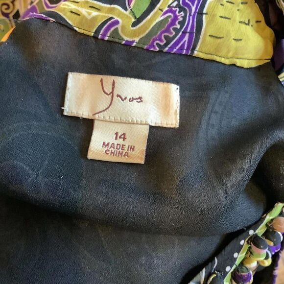 Vibrant Multi-Color Paisley Pattern Shift Dress - Picture 6 of 7